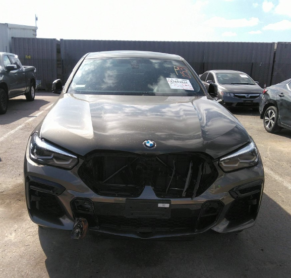 BMW X6 2023 GOLD vin: 5UXCY6C02P9R94949